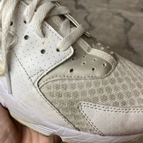 Air Huarache by Nike white and cream womens size 10 - Picture 7 of 12